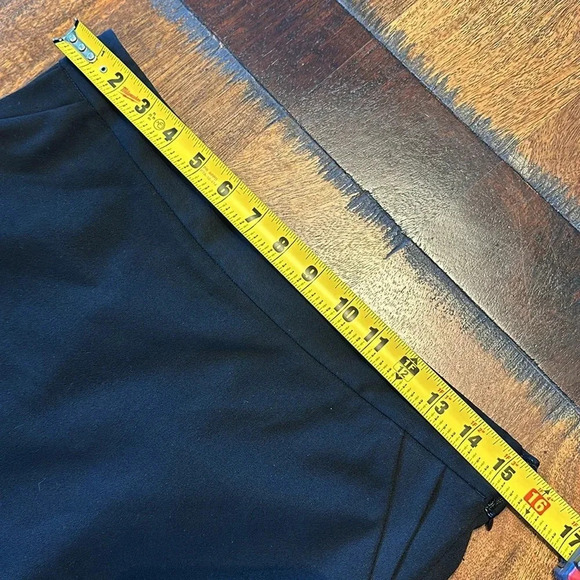 Cremieux smart black skirt size 6 EUC - Picture 6 of 8